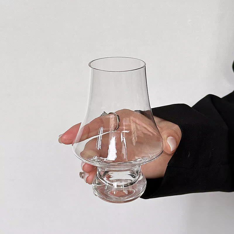 Handgefertigtes Kristall-Whisky-Glas im Tulpen-Design, transparenter Tumbler für Scotch und Bourbon - Bild 3