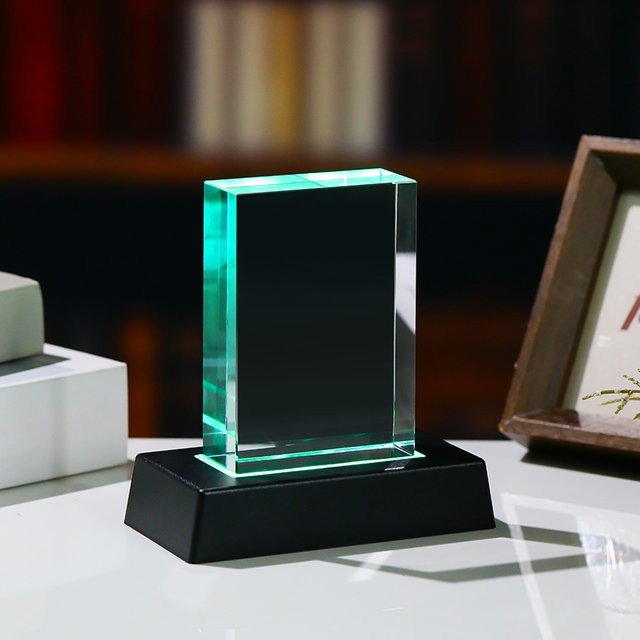 XTOOL Blanko K9 Kristallblock Würfel für 3D-Lasergravur, transparent, rechteckig, B/T/H: 10 x 10 x 7 cm - Bild 1
