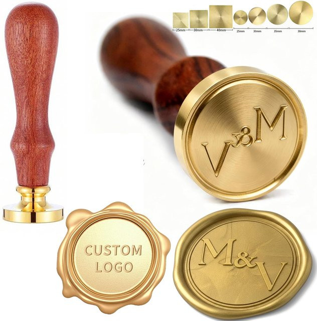 Individueller Messing-Wachssiegelstempel in Gold mit eigenem personalisiertem Logo und 2 Initialen für DIY Hochzeitseinladungen und Briefe - Bild 1
