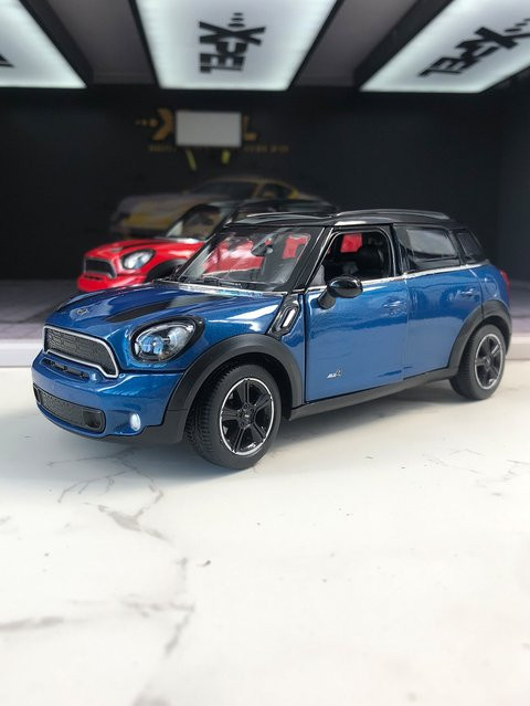 Rastar BMW MINI Cooper S Countryman Modellauto, 1:24, Metall - Bild 1