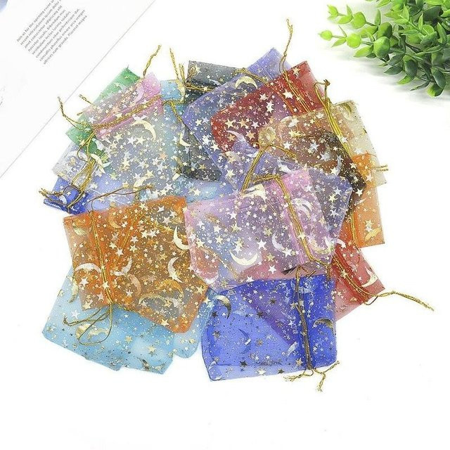 50 Stück Happy6 Organza-Beutel mit Mond und Sternen Motiv, transparente Geschenktüten mit Kordelzug in gemischten Farben, ideal für Schmuck und Süßigkeiten - Bild 1