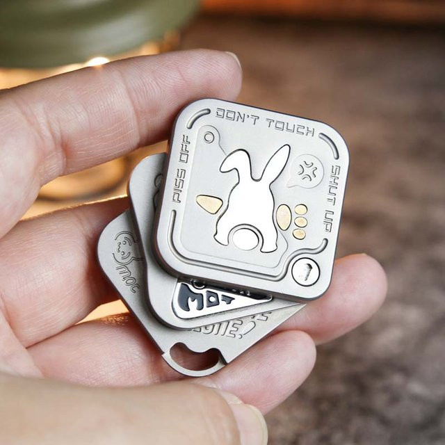 AHHLCLT Angry Rabbit Triple-Layer EDC Fidget Slider, Magnetisches Push-Pull-Sensorspielzeug - Bild 1