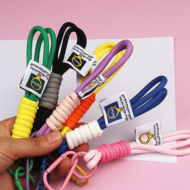 Kreatives geflochtenes Lanyard als Schlüsselbund und Handgelenk-Schlaufe für dein Telefon oder deine Kamera in Multicolour - Bild 1