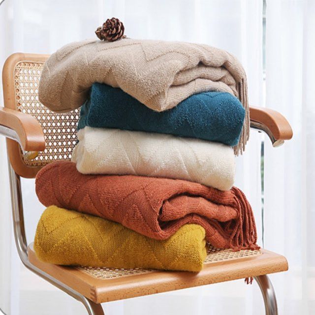 Inyahome Strickdecke mit Quasten in Karamell für Sofa und Bett - Bild 1
