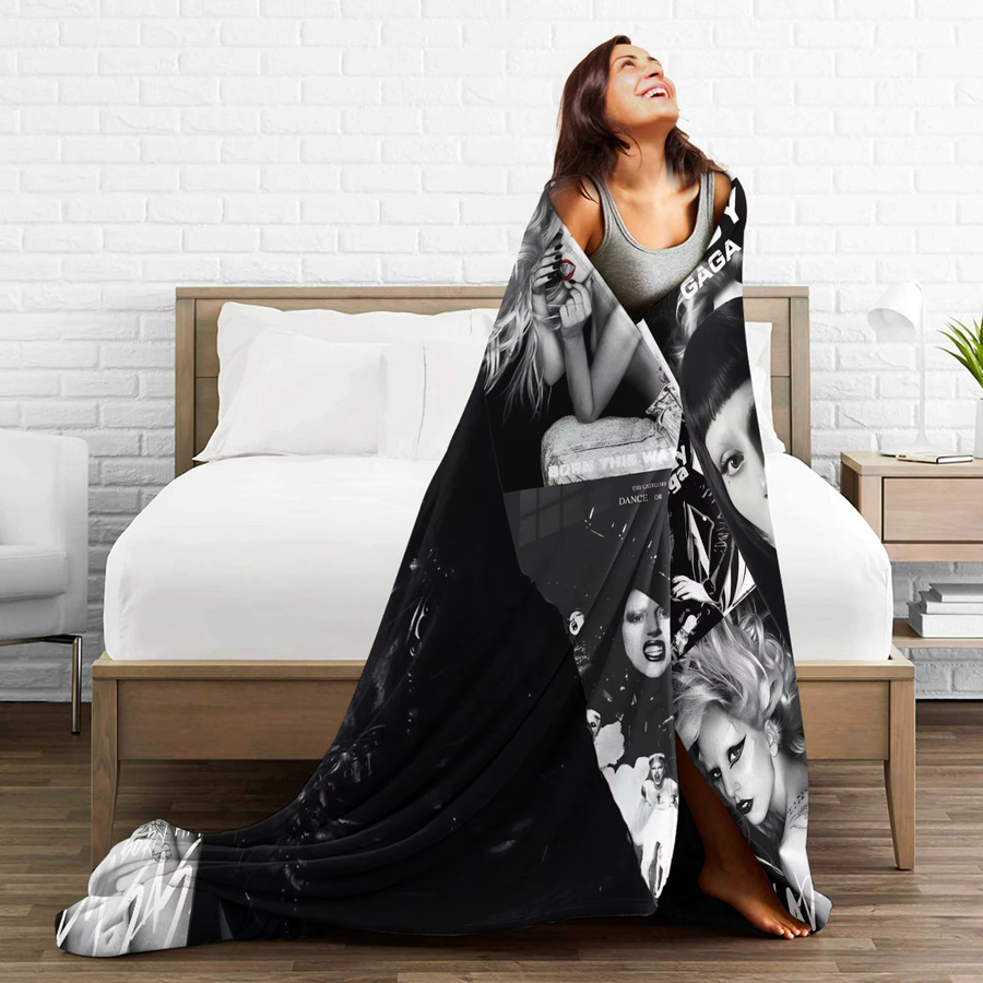 Flanell-Tagesdecke Lady Gaga Mayhem 2025 in Schwarz mit Ornament-Design aus Polyester - Bild 4