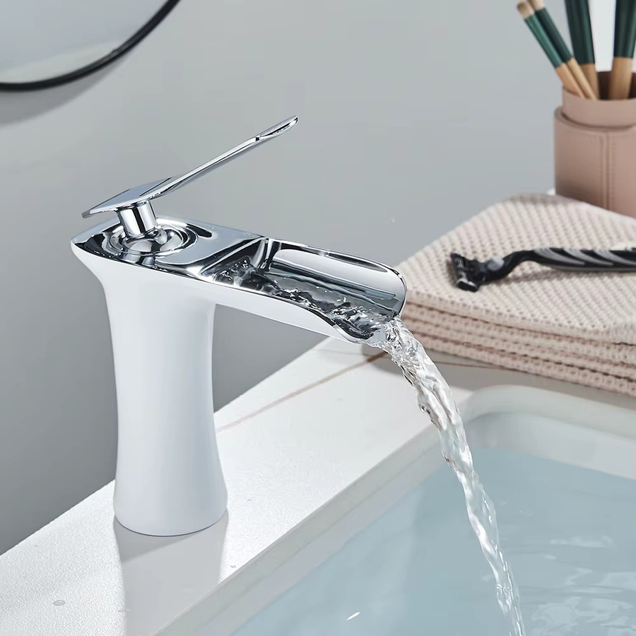 Poiqihy Waschbecken-Mischbatterie in Weiß Matt mit Wasserfall-Auslauf und Einhebelmischer aus Messing für die Deckmontage - Bild 1