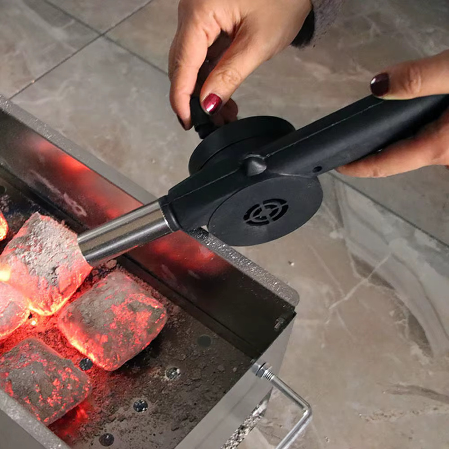 Tragbarer Handkurbel-Luftgebläse Feuerbalg in Schwarz für Camping und Grillen - Bild 3