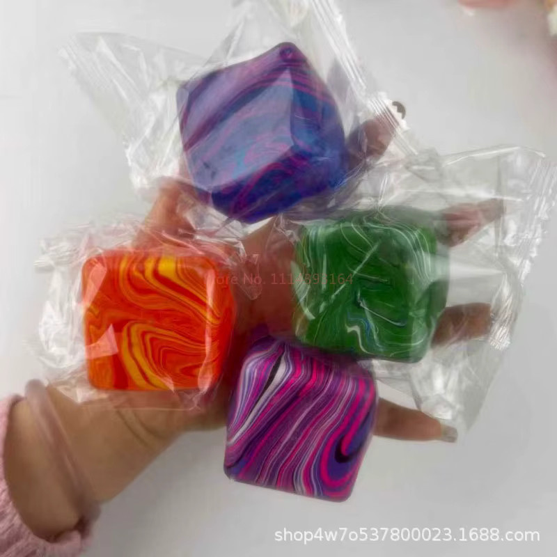 Needoh Schneeflocken-Eiswürfel-Malzzucker Squishy, multicolor - Bild 3