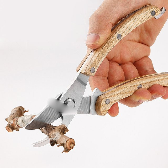 Dobeli Gartenschere aus Kohlenstoffstahl und Holz in Braun mit gebogener Klinge und rutschfestem Griff - Bild 1