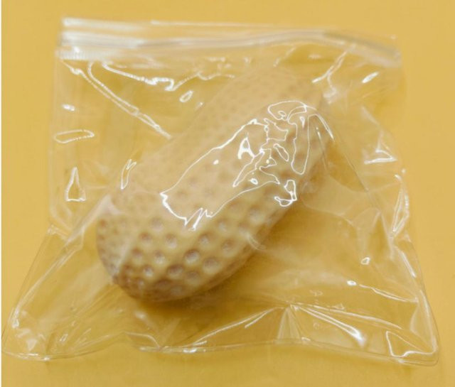 Erdnuss Squishy, Stressball, Knetspielzeug, beige - Bild 1