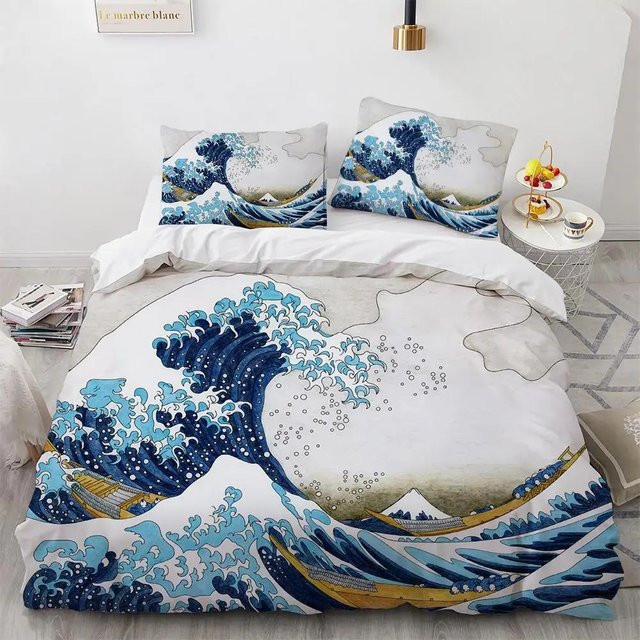 Bettwäsche-Set Your Warm Home mit Hokusai-Wellenmuster in Blau, bestehend aus 1x Bettbezug und 2x Kissenbezügen aus Polyester, B/H: 135 x 200 cm, Kissen: 50 x 70 cm - Bild 1