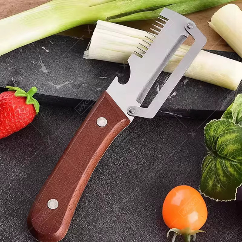 WXCOO 3-in-1 Multifunktionaler Edelstahl-Küchenschäler in Silber für Obst und Gemüse mit Frühlingszwiebel-Schneider und Flaschenöffner - Bild 1