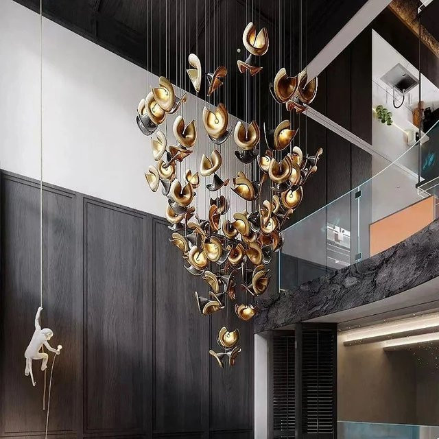 Moderne dimmbare Hängelampe aus Metall mit Trompetenschirm in Gold oder Silber - Bild 1