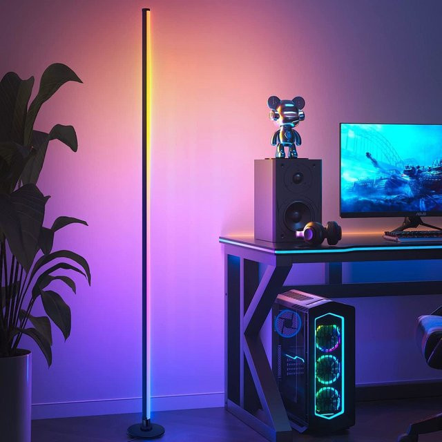 Aogled RGBIC LED-Stehlampe in Schwarz mit App- und Fernbedienung, moderne Ambientebeleuchtung für Wohnzimmer und Home-Office, Höhe: 122 cm - Bild 1
