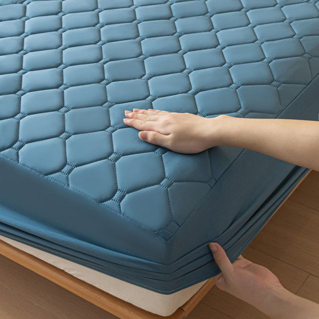 Wasserdichtes Spannbettlaken Dreamreal mit elastischer Passform für King, Queen und Double Size Matratzen in Weiß oder Blau - Bild 1