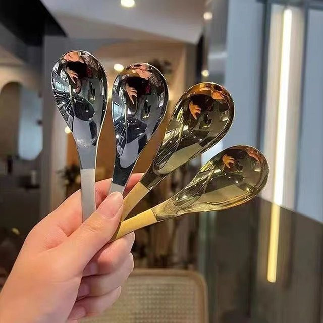 HUXUAN Suppenkelle aus Edelstahl in Silber, Lange Schöpfkelle im Koreanischen Stil mit ovaler Form für Küche und Haushalt - Bild 1