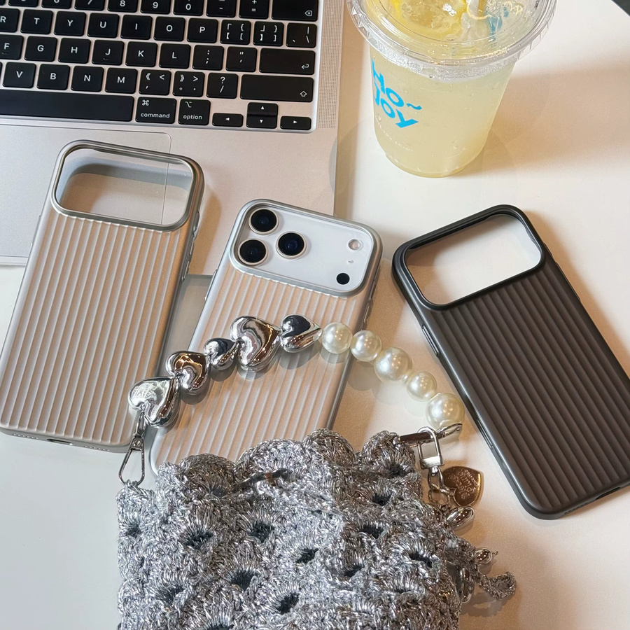 JINHR Magnetische iPhone Hülle mit 3D-Streifenmuster und MagSafe, Stoßfeste Matte PC Abdeckung für iPhone 17 Pro Max, 16, 15, 14, 17 Pro in Silber und Grau - Bild 2