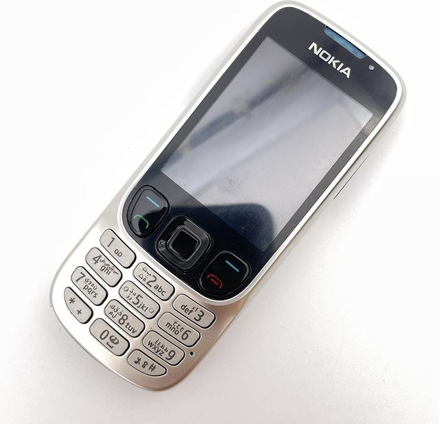 Nokia 6303 Classic Mobiltelefon Silber Refurbished mit 3MP Kamera und FM Radio - Bild 1