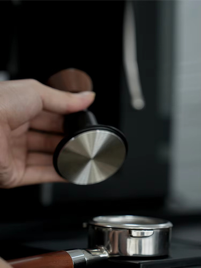 HiBREW Espresso Tamper mit Wellenbasis und Federdruck, 58 mm, Barista-Werkzeug für G5 H10A H7A H13 - Bild 5