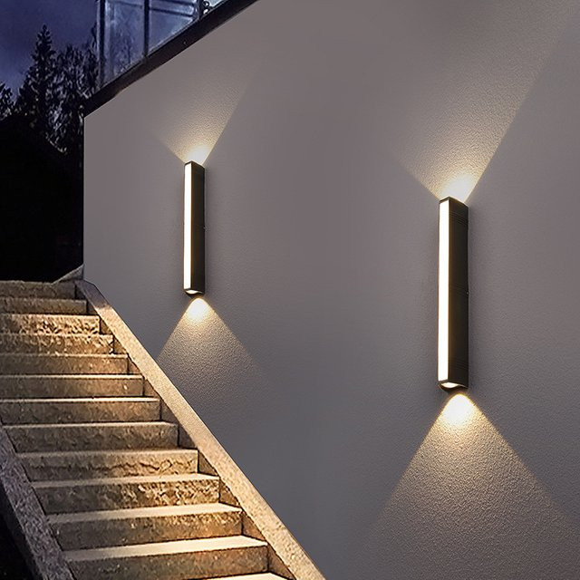 Feiyunlux Moderne LED Außenwandleuchte aus Aluminium in Schwarz, IP65 wasserdicht, Up-Down Linear Wandleuchte für Garten und Veranda - Bild 1