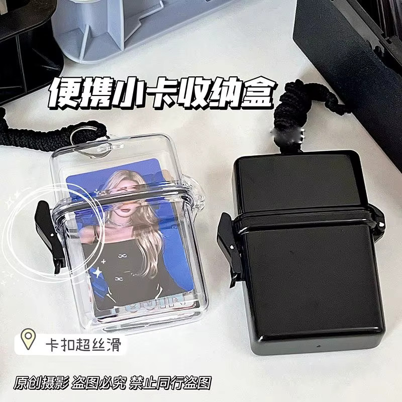 Tragbare Fotokarten Aufbewahrungsbox für Kpop Idol Fotokarten in Schwarz und Transparent aus Kunststoff - Bild 2