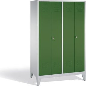C+P Doppelspind Classic auf Füßen mit 4 Abteilen, Front Resedagrün und Korpus Lichtgrau, H x B x T: 185 x 119 x 50 cm - Bild 1