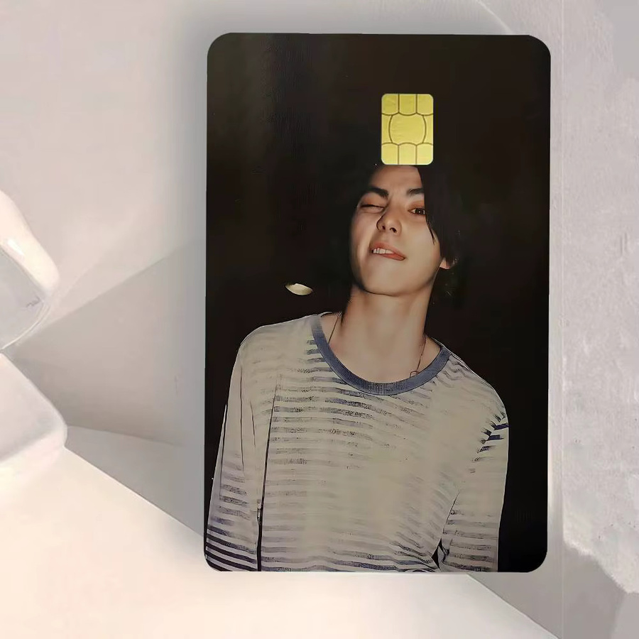 Nijiro Murakami Actor Kreditkarten Skin Sticker in Multicolour für Bankkarten und Metrokarten - Bild 3