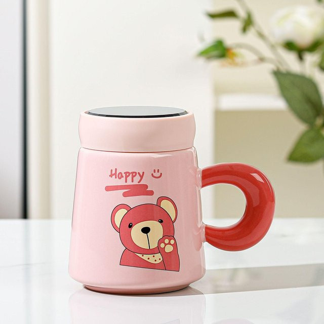Keramiktasse mit Deckel von Yiran Furniture, Rosa Bär Design, 440 ml - Bild 1