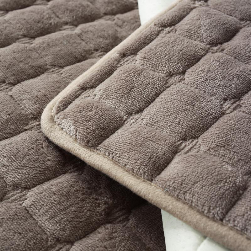 HOMEMOTION Sofakissen aus Plüsch und Flanell in Himbeere, rutschfestes Sofatuch für deine Dekoration, B/B: 70 x 150 cm - Bild 3