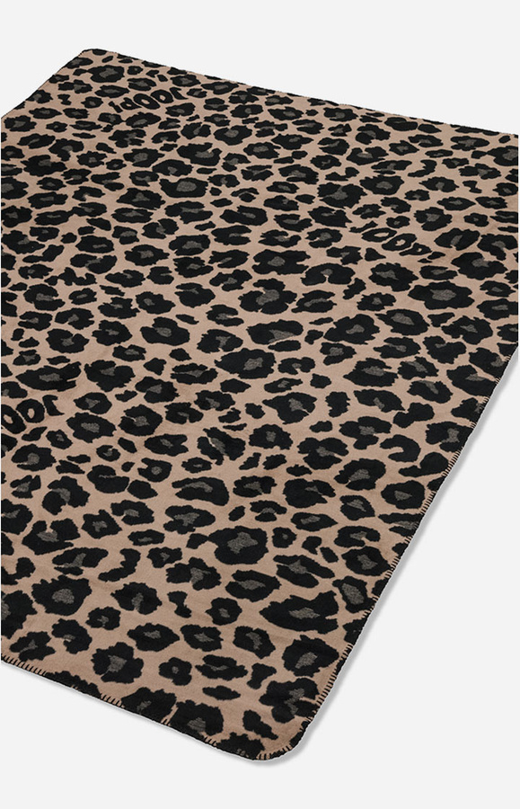 Wohndecke JOOP! LEO in Taupe mit Animal-Print aus Baumwolle und Polyester - Bild 2