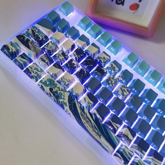FSWHBY 125 Tastenkappen im Kanagawa-Design mit Cherry MX Kompatibilität, PBT Dye-Sub Tastenkappen im Cherry Profil für RGB-Hintergrundbeleuchtung - Bild 1