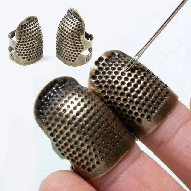 Retro Fingerhut aus Metall für Handarbeit und DIY in Bronze und Gold - Bild 1