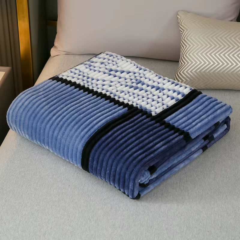 Fei Zhi Tian Flanell-Milchsamt-Decke in Blau mit Karomuster und Kordel-Druck, superweiche Polyester-Bettwäsche für Sofa und Schlafzimmer - Bild 6