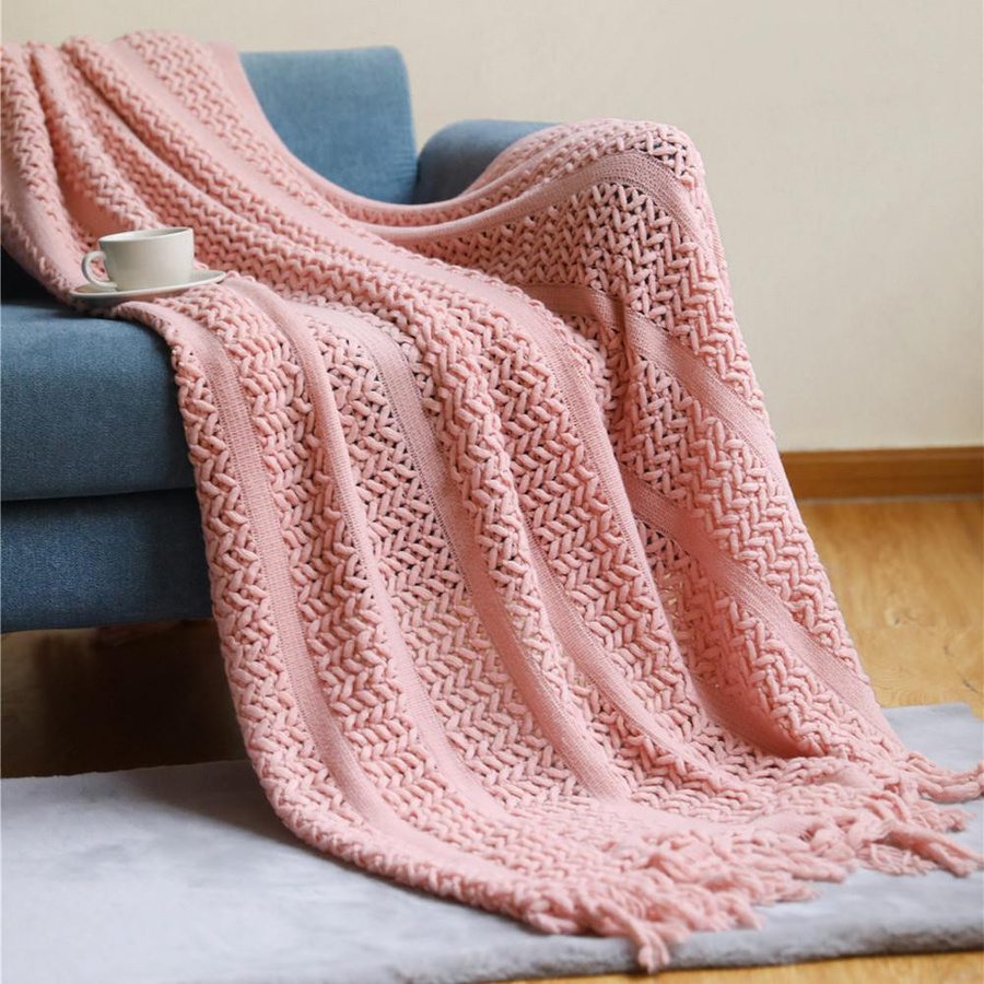 Rosa Strickdecke mit Jacquard-Textur und Quasten im Boho-Stil, B/B: 127 x 180 cm - Bild 2