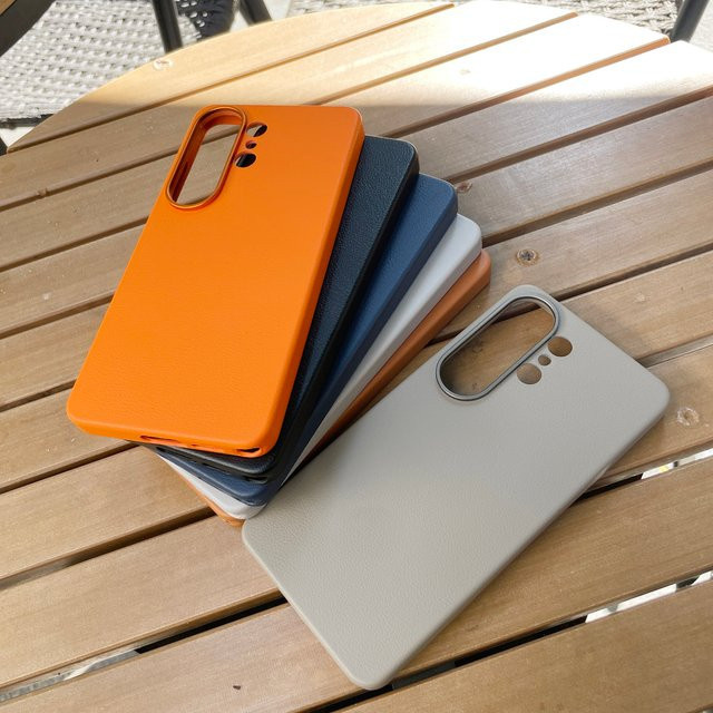Samsung High-End Lederetui für Galaxy S26 Ultra Plus und S25 in Blau mit MagSafe Unterstützung und Sturzschutz - Bild 1