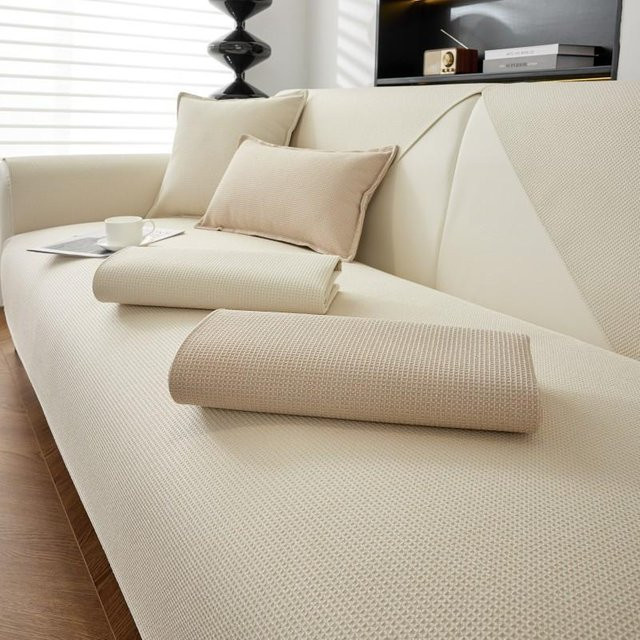 Wasserdichte und rutschfeste Sofa Abdeckung von Your Warm Home in Beige, Breite: 240 cm, B/T/H: 110 x 240 cm - Bild 1