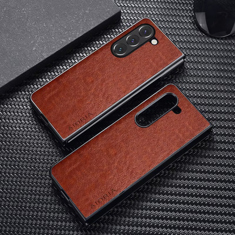 Luxuriöse Business Handyhülle aus PU-Leder für Samsung Galaxy Z Fold5, Fold4 und Fold3 5G in Braun - Bild 1