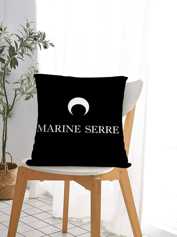 Marine Serre Kissenbezug mit Plüschdruck in Schwarz für deine Dekoration - Bild 5
