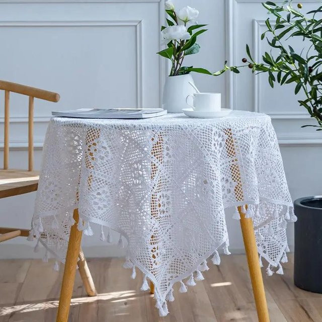 Dekorative Baumwoll-Tischdecke mit Fransenrand und Spitze in Beige, B/B: 60 x 60 cm - Bild 1