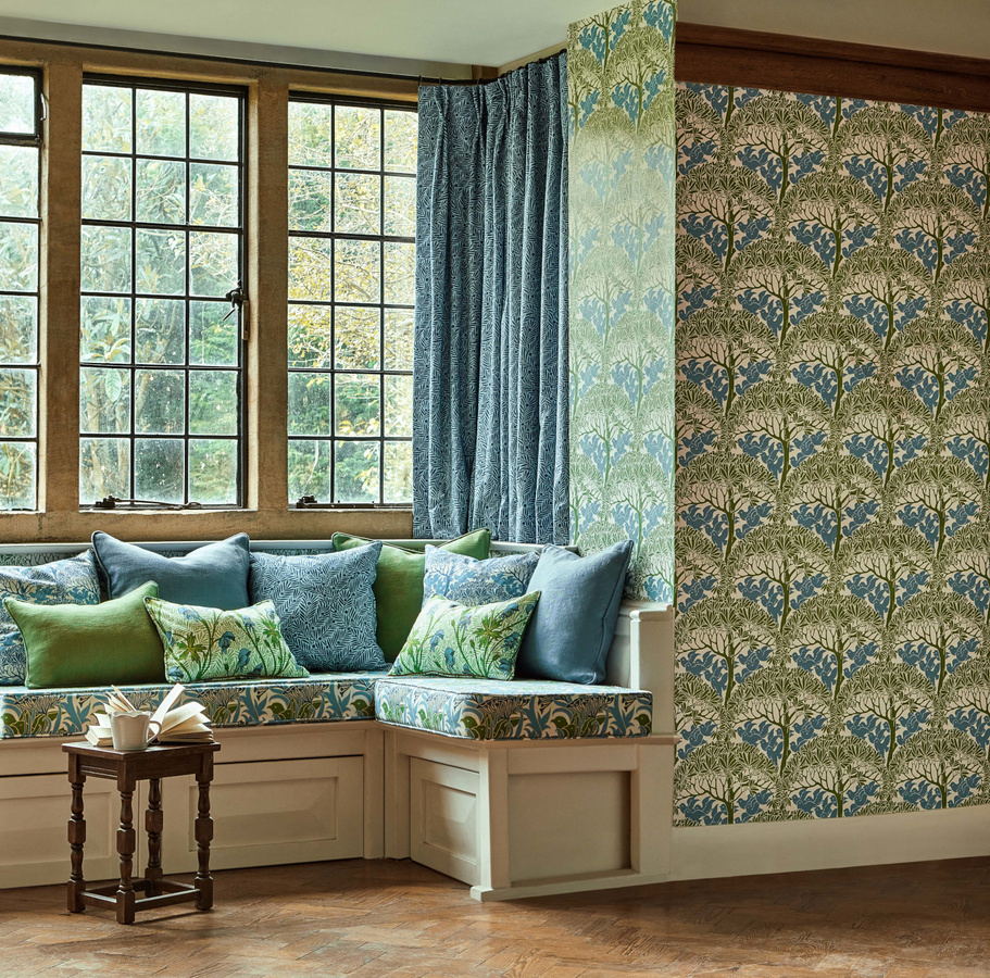 Morris & Co Tapete The Savaric in Garden Green - Bild 1