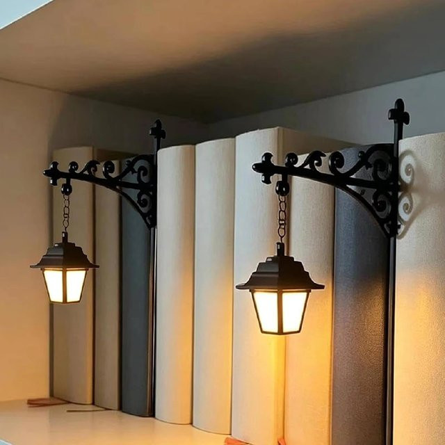 Retro Wandlaterne aus schwarzem Metall mit LED-Nachtlicht im gotischen Vintage-Stil - Bild 1