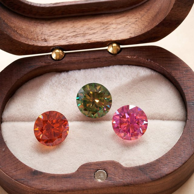 Moissanit Stein, rund, rosa grün rot, graue Diamanten, lose Edelsteine - Bild 1