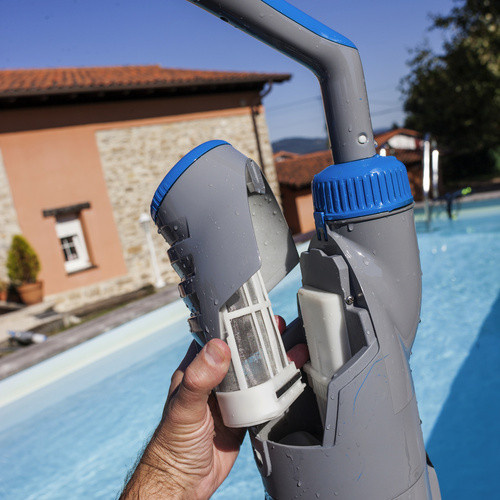 GRE Action Vac Elektrischer Poolreiniger für Pools und Spas in Grau mit Akku und Ladegerät - Bild 2