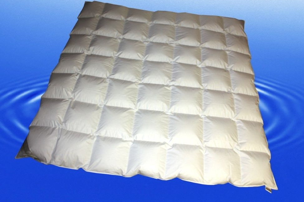 Betten Hofmann Ganzjahres Luxus Daunendecke aus weißen Daunen, B/H: 200 x 220 cm - Bild 1