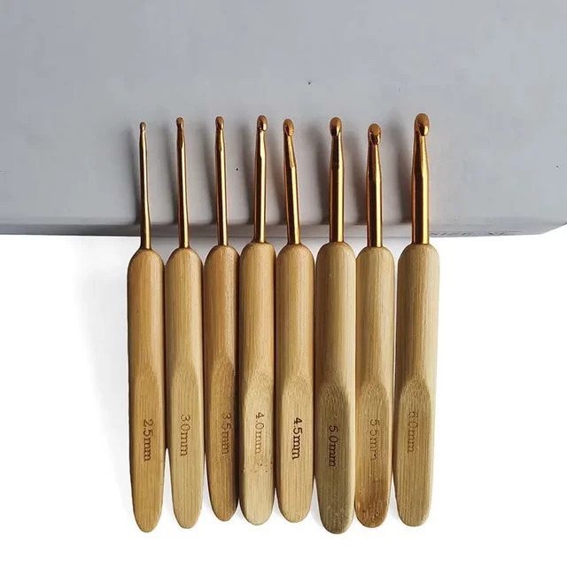 8-teiliges Strickset mit Bambus-Stricknadeln und Aluminium-Häkelnadeln in Beige - Bild 1