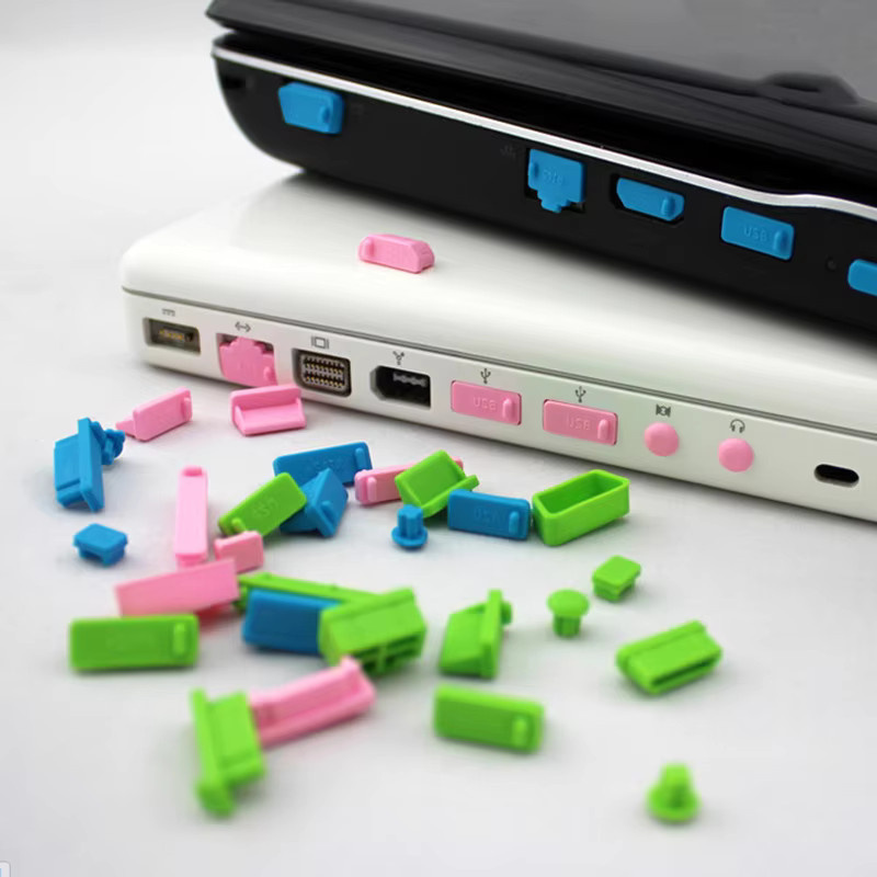 Olaf Universal USB-C Staubschutz Kappen für Laptop und Notebook in Rot - Bild 3