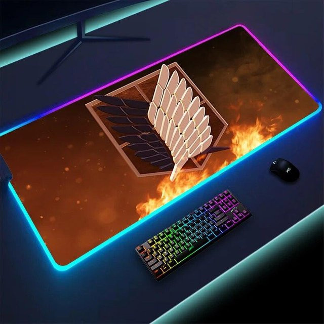 Conwe RGB Mauspad Angriff auf Titan in Braun mit Multicolour-Beleuchtung, B/T/H: 35 x 25 x 0,3 cm - Bild 1