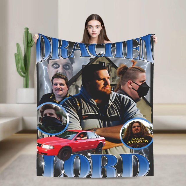 CSQ TWO Bettüberwurf Drachenlord Meme Rainer Winkler in Grau, B/T/H: 75 x 90 cm - Bild 1
