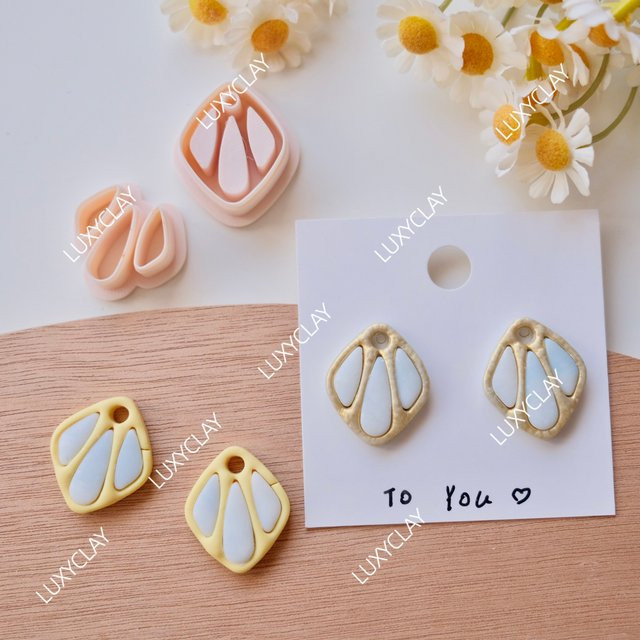 2 Stück diamantförmige Polymer-Tonformen und Stempel in Weiß für die Herstellung von Ohrringen und Schmuck - Bild 1