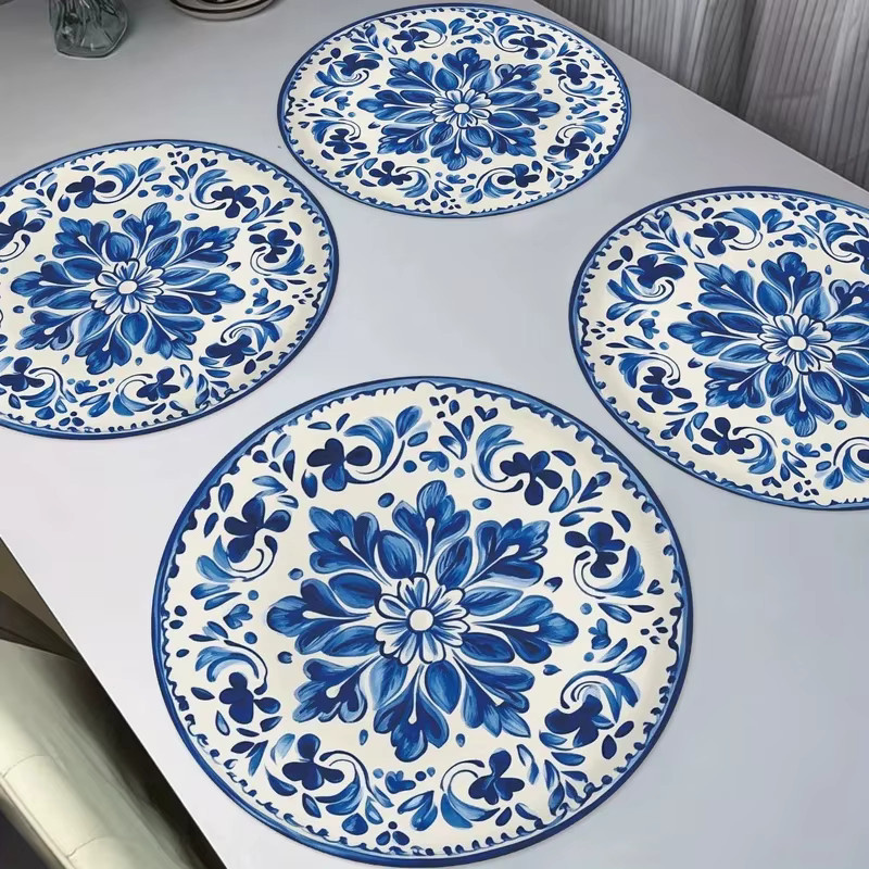 VIKAMA 4er Set runde Tischsets aus Leinen mit blau-weißem mediterranem Blumenmuster, rutschfest und hitzebeständig - Bild 2